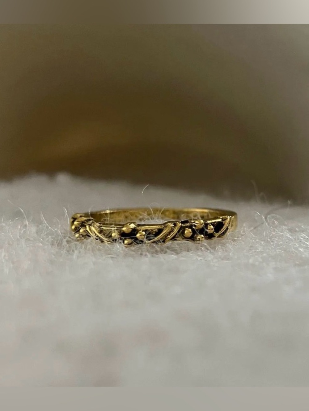 Beautiful Vintage-Style Gold Filigree Wedding Band Piece